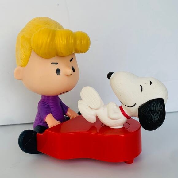 Peanuts Other - NEW Peanuts Action Figure